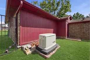 18327 Shoreline Dr, Crosby, TX 77532 - Photo 37