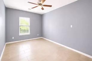16715 Bending Creek Ln, Friendswood, TX 77546 - Photo 17