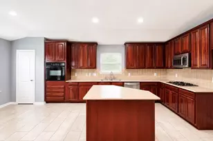 16715 Bending Creek Ln, Friendswood, TX 77546 - Photo 9