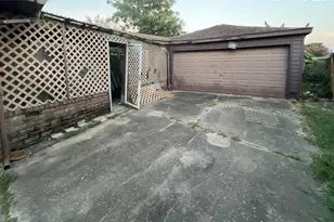 10034 Sageglow Dr, Houston, TX 77089 - Photo 5