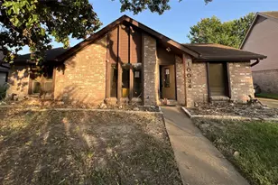 10034 Sageglow Dr, Houston, TX 77089 - Photo 3