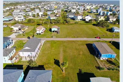 4024A Surf Drive, Galveston, TX 77554 - Photo 15