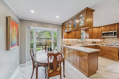 9006 Bonhomme Road, Houston, TX 77074 - Photo 9
