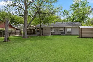 1921 Foote St, Wharton, TX 77488 - Photo 17