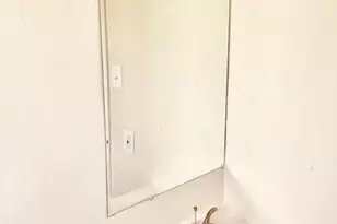 1214 Des Jardines St, Houston, TX 77023 - Photo 13