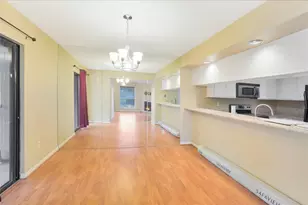8100 Cambridge St, Houston, TX 77054 - Photo 9