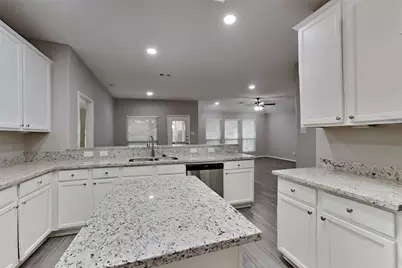 11409 Ryan Court, Conroe, TX 77304 - Photo 3