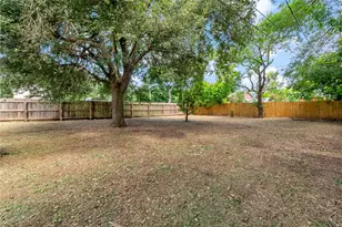 8003 Swiftwater Ln, Houston, TX 77075 - Photo 17