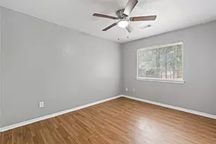 8003 Swiftwater Ln, Houston, TX 77075 - Photo 11