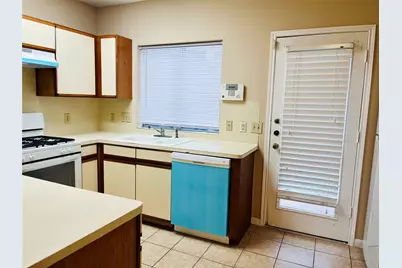 2910 Grants Lake Boulevard #1603, Sugar Land, TX 77479 - Photo 5