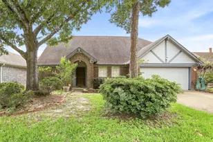 15810 Pilgrim Hall Dr, Friendswood, TX 77546 - Photo 1