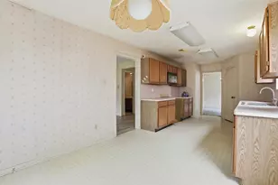15810 Pilgrim Hall Dr, Friendswood, TX 77546 - Photo 7