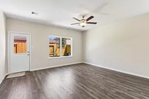 5910 Peony Pl, Magnolia, TX 77354 - Photo 9