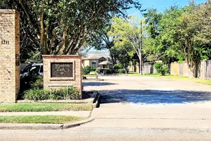 1311 Antoine Dr, Houston, TX 77055 - Photo 3