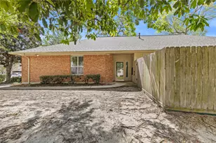 15 Dardenelle Ct, Conroe, TX 77384 - Photo 3