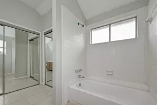 12702 Fawnway Dr, Houston, TX 77048 - Photo 17