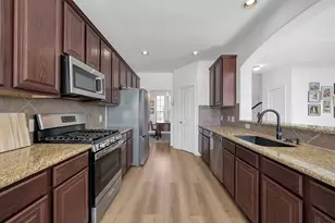 204 Lake Estates Dr, Montgomery, TX 77356 - Photo 15