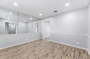 9766 Westview Dr, Houston, TX 77055 - Photo 7