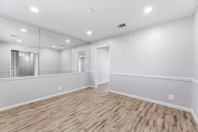 9766 Westview Drive, Houston, TX 77055 - Photo 7