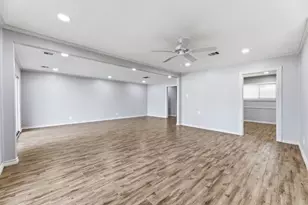 9766 Westview Dr, Houston, TX 77055 - Photo 15