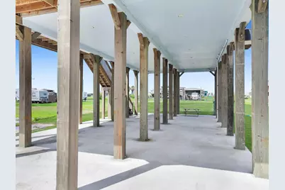 1023 N Bay Street, Gilchrist, TX 77617 - Photo 13