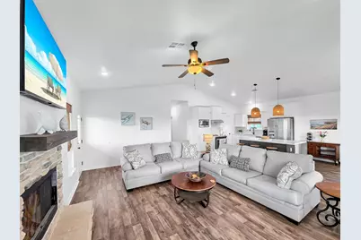 1023 N Bay Street, Gilchrist, TX 77617 - Photo 23