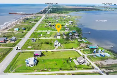 1023 N Bay Street, Gilchrist, TX 77617 - Photo 3