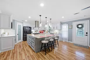 321 Reid St, Houston, TX 77022 - Photo 1