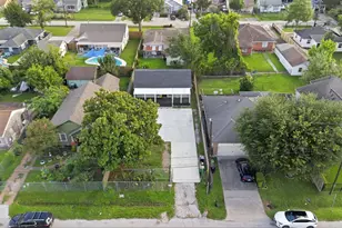 321 Reid St, Houston, TX 77022 - Photo 33