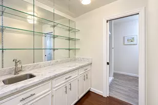 201 Vanderpool Ln, Houston, TX 77024 - Photo 13