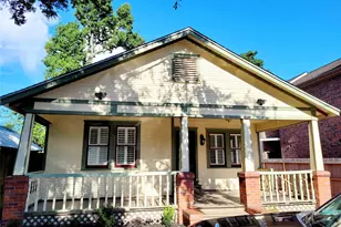 1329 Alexander St, Houston, TX 77008 - Photo 1
