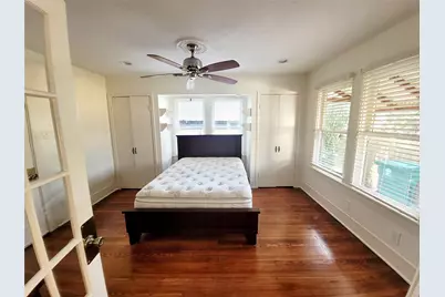 1329 Alexander Street, Houston, TX 77008 - Photo 13
