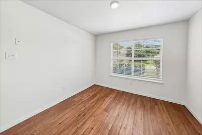 3934 Hawthorne Glen Court, Fresno, TX 77545 - Photo 11