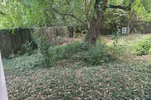 7307 Hurtgen Forest Rd, Houston, TX 77033 - Photo 5