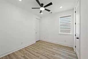 7715 Bowen St, Houston, TX 77051 - Photo 23