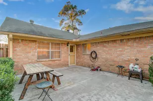 17406 Baronshire Dr, Houston, TX 77070 - Photo 27