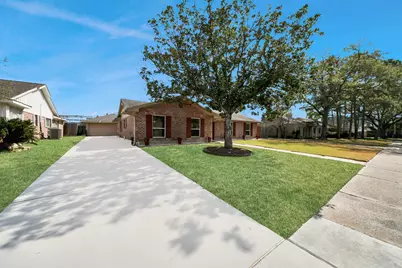1307 Blue Willow Drive, Houston, TX 77042 - Photo 21