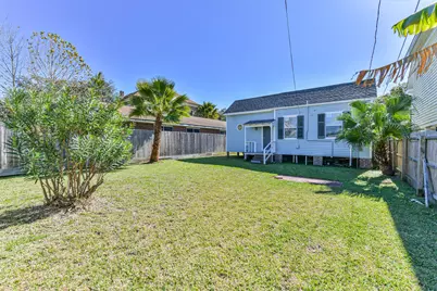 3210 Ursuline Street, Galveston, TX 77550 - Photo 23