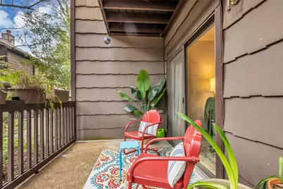 11711 Memorial Drive #271, Houston, TX 77024 - Photo 25