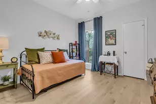 11711 Memorial Dr, Houston, TX 77024 - Photo 23