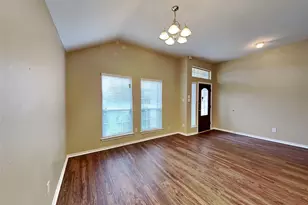 1835 Manor Dr, Baytown, TX 77521 - Photo 5