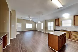 1835 Manor Dr, Baytown, TX 77521 - Photo 3