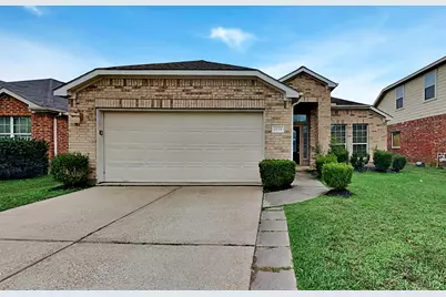 1835 Manor Drive, Baytown, TX 77521 - Photo 1