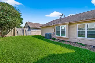 3258 Meadway Dr, Houston, TX 77082 - Photo 47