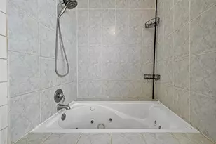 3258 Meadway Dr, Houston, TX 77082 - Photo 35