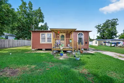 1715 W Humble Street, Baytown, TX 77520 - Photo 1