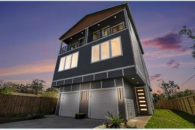 5000 Higgins Unit Street #B, Houston, TX 77033 - Photo 1