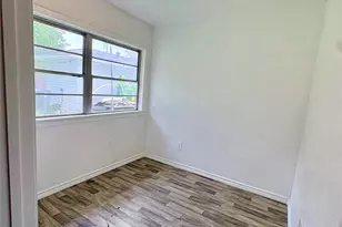 217 S 17th St, West Columbia, TX 77486 - Photo 9