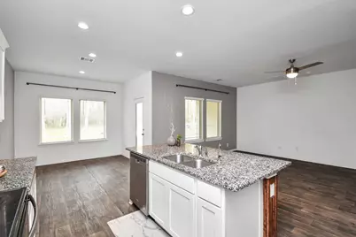 2911 Roman Forest Boulevard, New Caney, TX 77357 - Photo 11