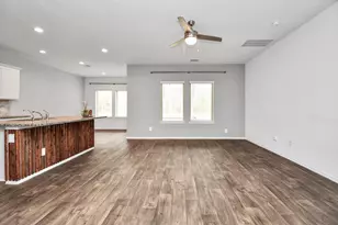 2911 Roman Forest Blvd, New Caney, TX 77357 - Photo 7